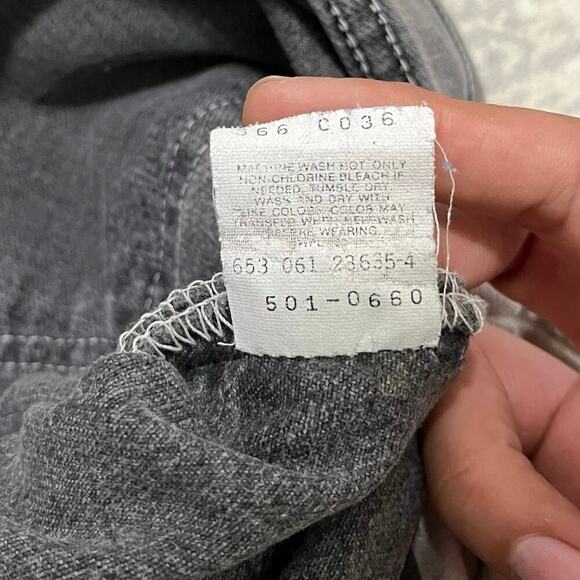 Levi’s 501 Faded Black USA Distressed Jeans - Picture 10 of 11